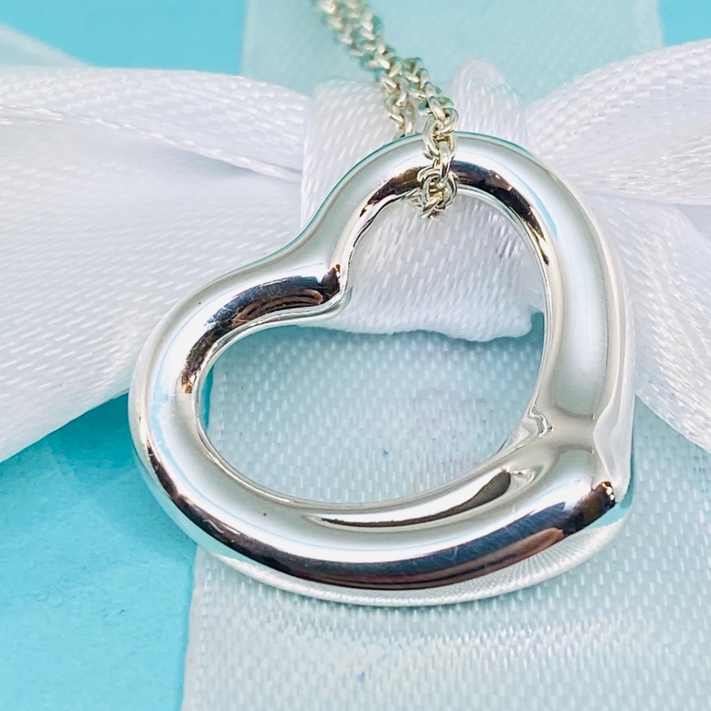 Tiffany & Co. Elsa Peretti Open Heart Necklace 22mm  7 grams  16”